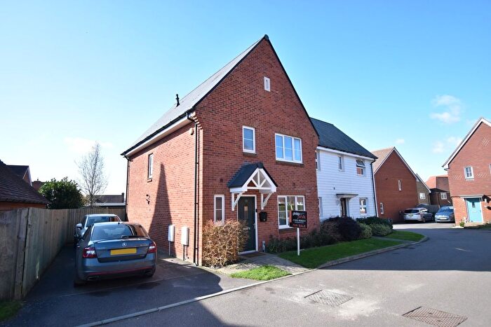 3 Bedroom Semi Detached House For Sale In Parks Road, Harrietsham, Maidstone, ME17