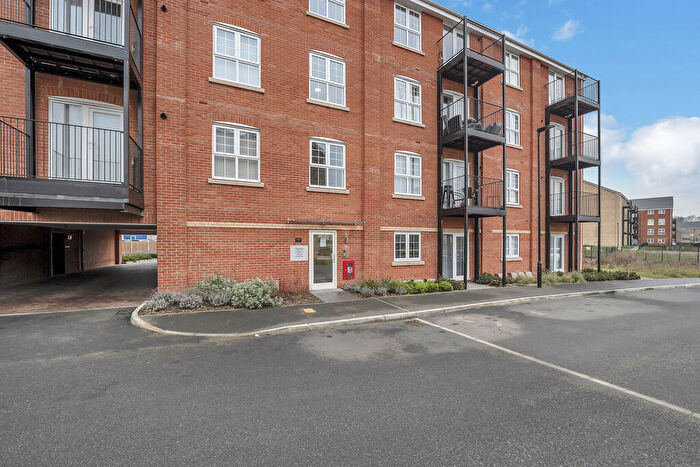 2 Bedroom Apartment For Sale In Houghton Way, Bury St. Edmunds, IP33
