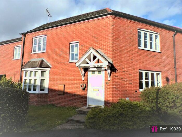 3 Bedroom Town House To Rent In Chestnut Drive, Hagley, Near Stourbridge, DY9