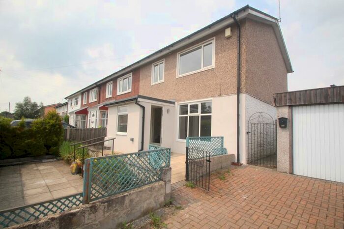 3 Bedroom Semi-Detached House To Rent In Hargrove Road, Harrogate, HG2