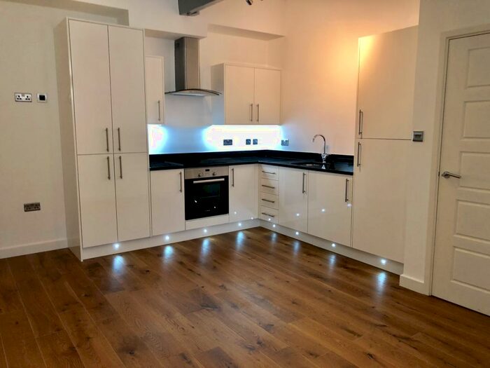 1 Bedroom Apartment To Rent In Hounds Gate Court, Nottingham, NG1