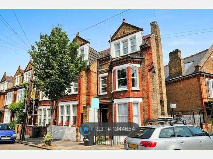 1 Bedroom Flat To Rent In London, London, SW9