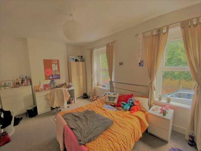 4 Bedroom House To Rent In Miskin Street, Cathays, Cardiff, CF24