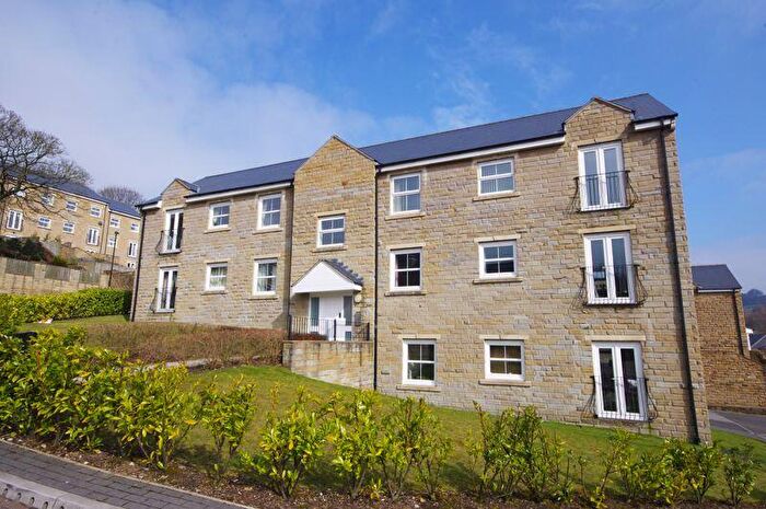 2 Bedroom Apartment To Rent In Derwent Court, Ripponden, HX6