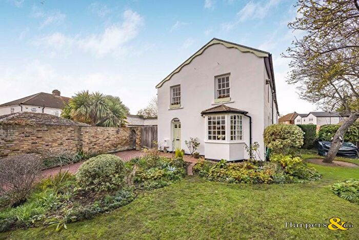 3 Bedroom Terraced House For Sale In Upton Road, Bexleyheath, DA6