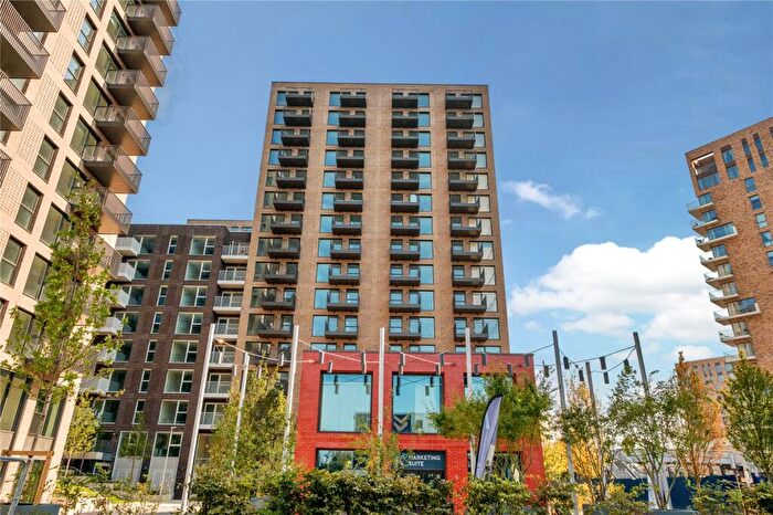 2 Bedroom Apartment To Rent In Henley Cross, London, SE3