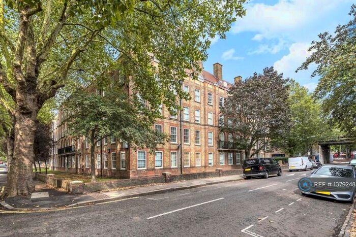 2 Bedroom Flat To Rent In Comber House, London, SE5