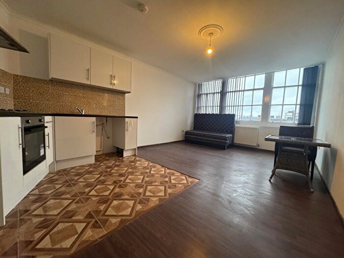 1 Bedroom Flat To Rent In Bute Street, Luton, Bedfordshire, LU1