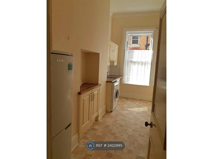 2 Bedroom Flat To Rent In Fulford Road, Scarborough, YO11