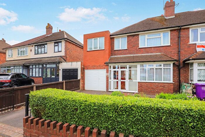 4 Bedroom Semi Detached House For Sale In Blackhalve Lane, Wolverhampton, WV11