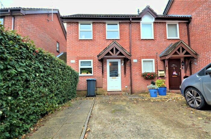 2 Bedroom Semi-Detached House To Rent In East Grinstead, West Sussex RH19