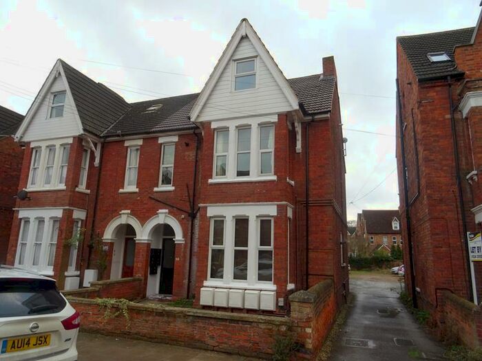 Apartment To Rent In St Michaels Road, Bedford, MK40