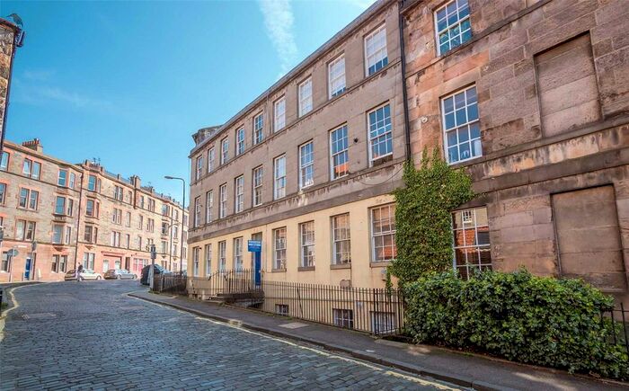 4 Bedroom Flat To Rent In Canon Street, Canonmills, Edinburgh, EH3