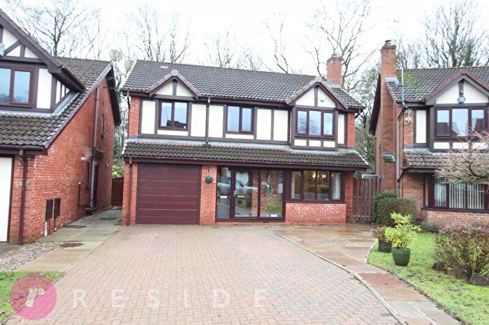 4 Bedroom Detached House For Sale In The Green, Castleton, Rochdale, OL11