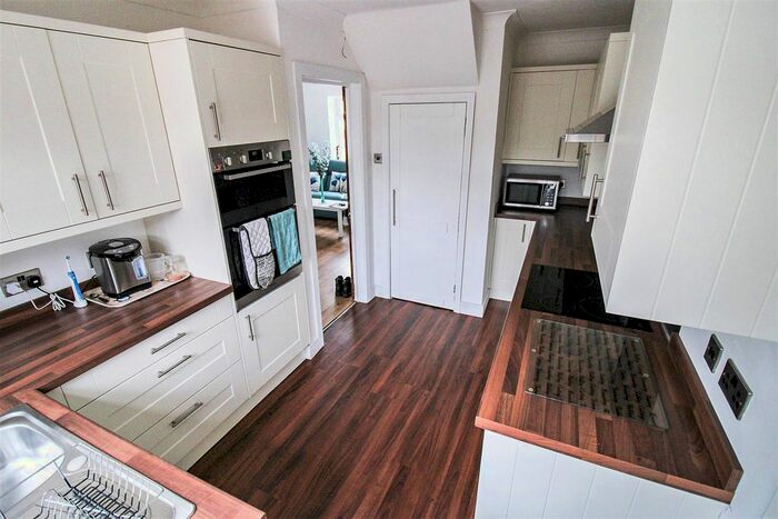 3 Bedroom Terraced House For Sale In Hemswell Avenue, Hull, HU9