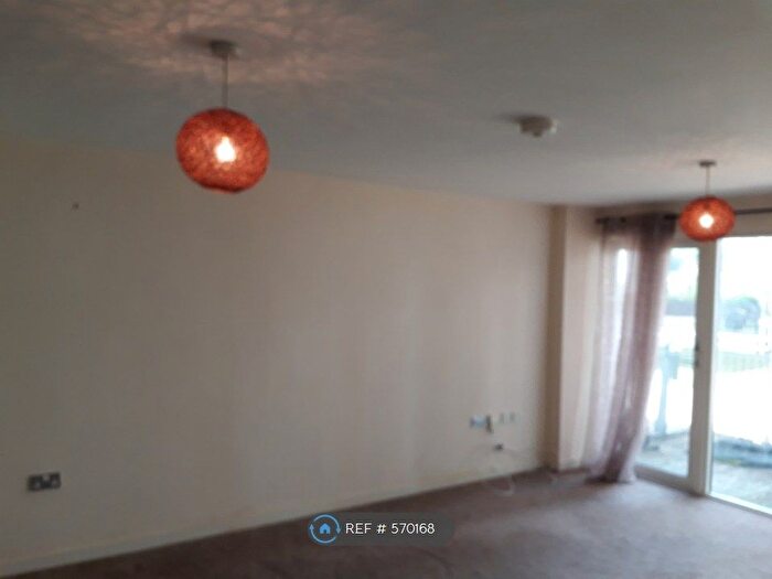 2 Bedroom Flat To Rent In Watkiss Way, Cardiff, CF11