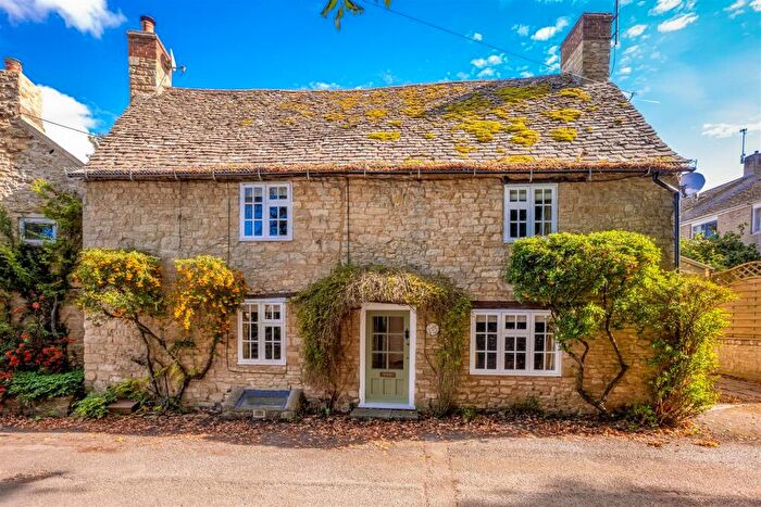 4 Bedroom Cottage For Sale In Hixet Wood, Charlbury, OX7