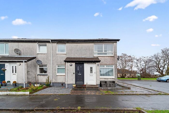 2 Bedroom Flat For Sale In Loganswell Gardens, Thornliebank, Glasgow, G46