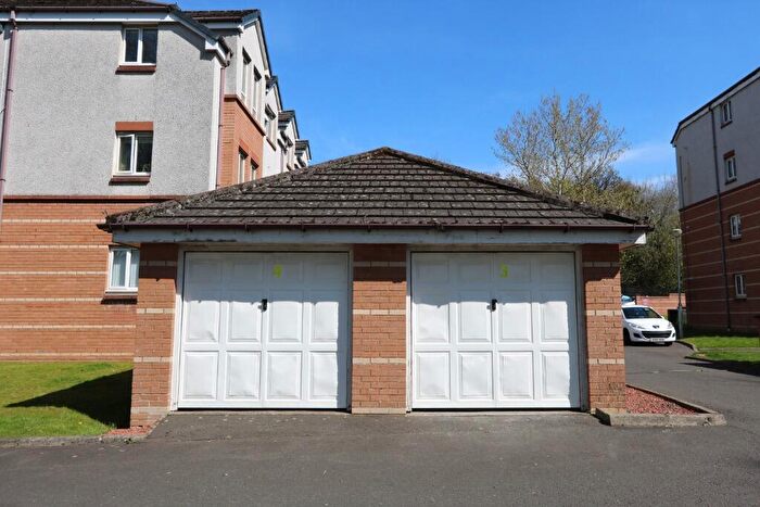 Garage / Parking To Rent In Cartbank Grove, Glasgow, G44