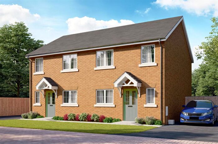 3 Bedroom Semi-detached House For Sale In Llys Daniel, Swansea, SA4