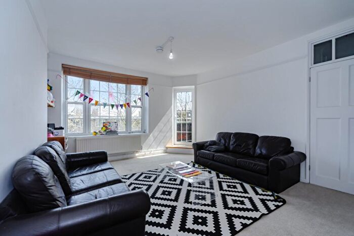 4 Bedroom Apartment To Rent In Ferdinand Street, London, NW1