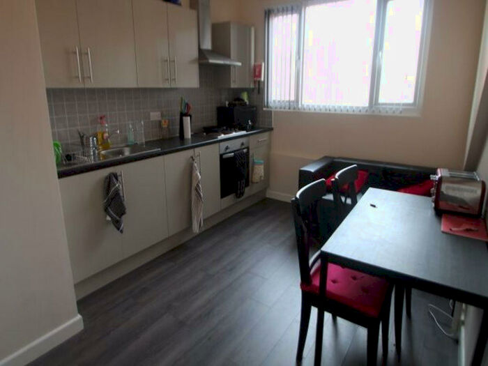 1 Bedroom House To Rent In Estcourt Terrace, Leeds, LS6