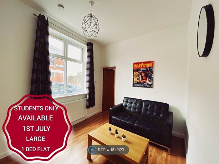 1 Bedroom Flat To Rent In Swanscombe Road, Leicester, LE2
