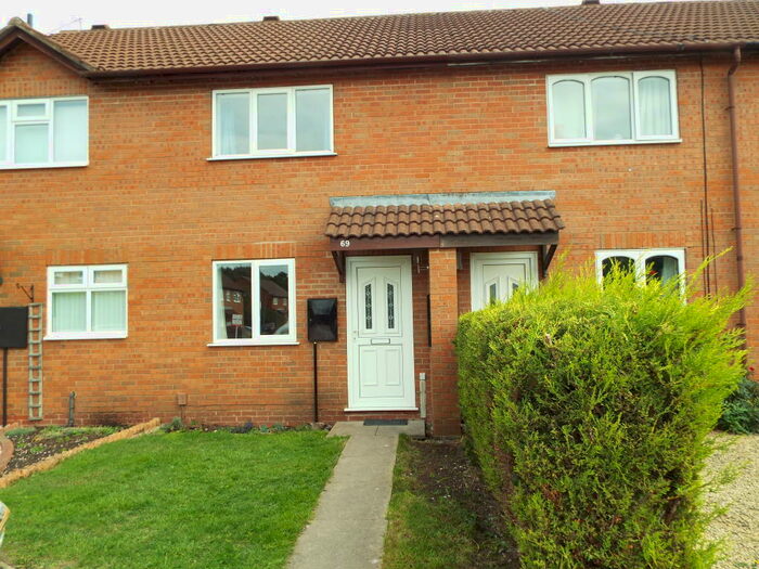 2 Bedroom House To Rent In Foxcote Close, Redditch, B98