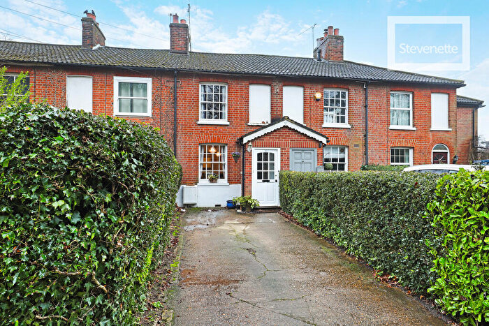 3 Bedroom Terraced House For Sale In Thornwood Road, Epping, CM16
