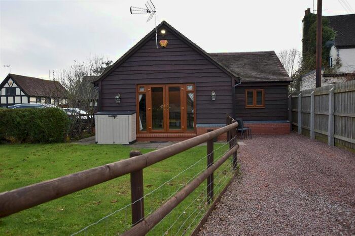 1 Bedroom Bungalow To Rent In Upton Snodsbury, Upton Snodsbury, Worcester, WR7