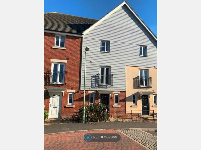 3 Bedroom Terraced House To Rent In Skylark Way, Stowmarket, IP14
