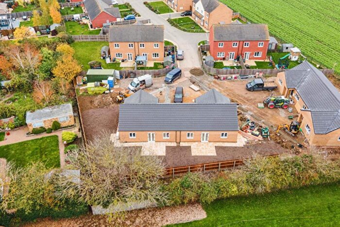 2 Bedroom Bungalow For Sale In Skylarks, Witchford, Ely, Cambridgeshire, CB6