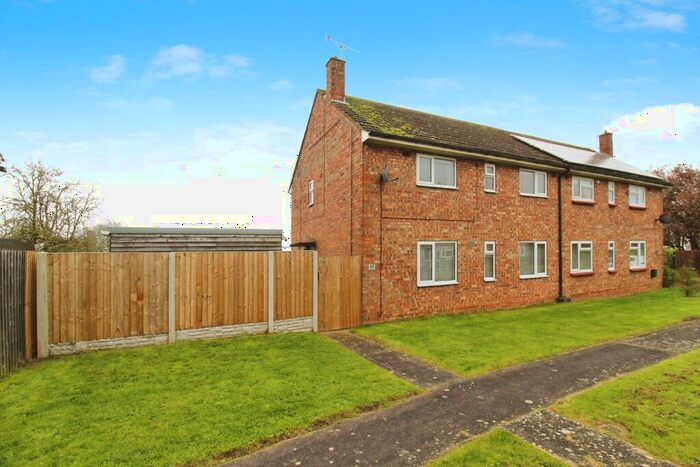 3 Bedroom Semi-Detached House For Sale In Anderson Road, Hemswell Cliff, DN21