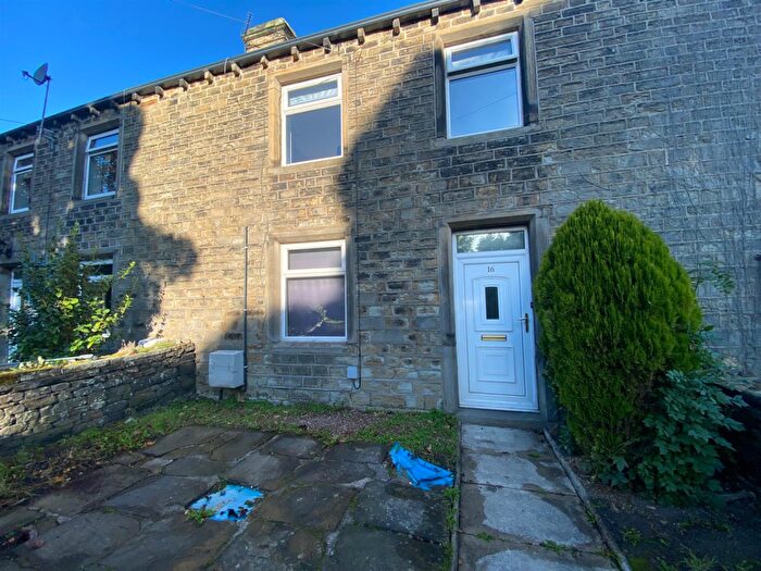2 Bedroom Terraced House To Rent In The Village, Farnley Tyas, HD4