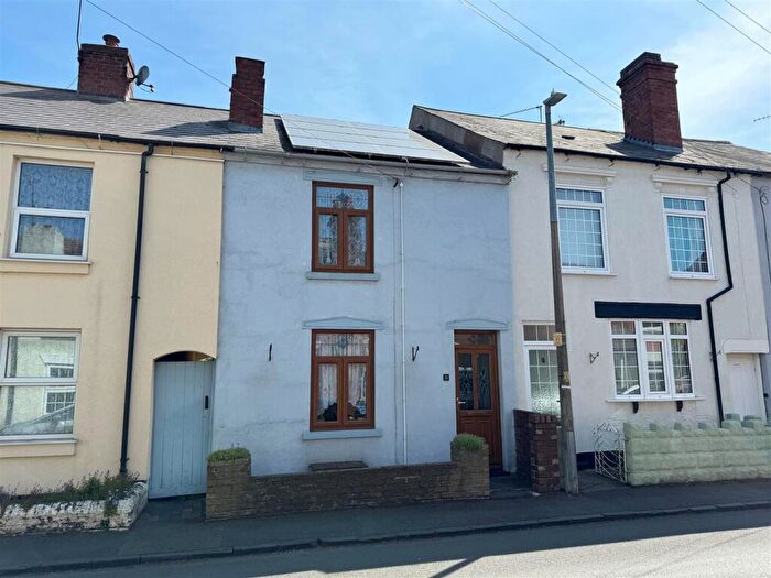 2 Bedroom Terraced House For Sale In Wheeler Street, Stourbridge, DY8