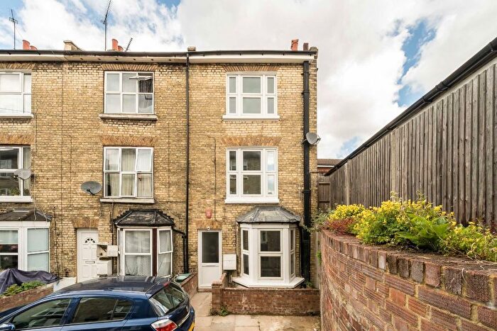 3 Bedroom Semi-Detached House To Rent In Princes Road, West Ealing, W13