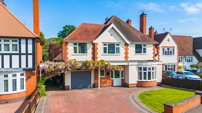 4 Bedroom Detached House For Sale In Roman Road, Birstall, Leicester, LE4