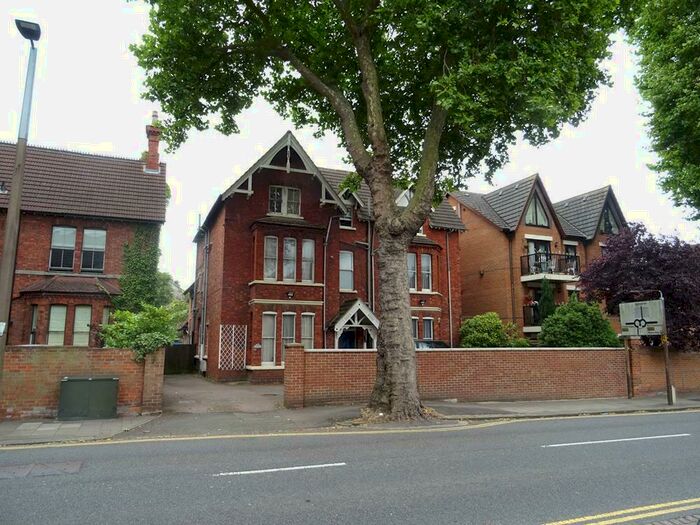 1 Bedroom Apartment To Rent In Shakespeare Road, Bedford, MK40