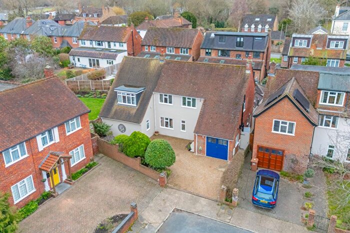 4 Bedroom Detached House For Sale In Shepperton, Surrey, TW17