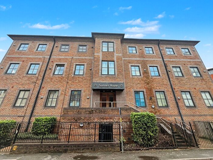 1 Bedroom Flat For Sale In Mendy Street, High Wycombe, HP11
