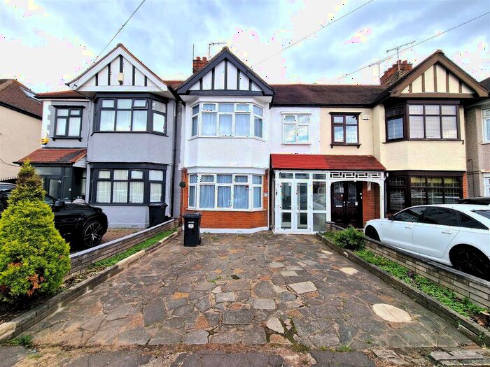 4 Bedroom Terraced House To Rent In Spearpoint Gardens, Aldborough Road North, Ilford, IG2