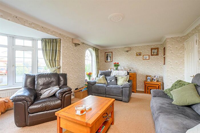 5 Bedroom Detached House For Sale In Beagle Croft, Stamford Bridge, York, YO41 - Photo 9