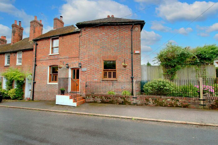 4 Bedroom End Of Terrace House For Sale In Bekesbourne Hill, Bekesbourne, Canterbury, CT4