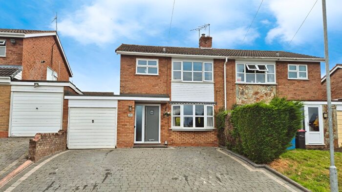 3 Bedroom Semi-Detached House For Sale In Lambert Drive, Burntwood, WS7