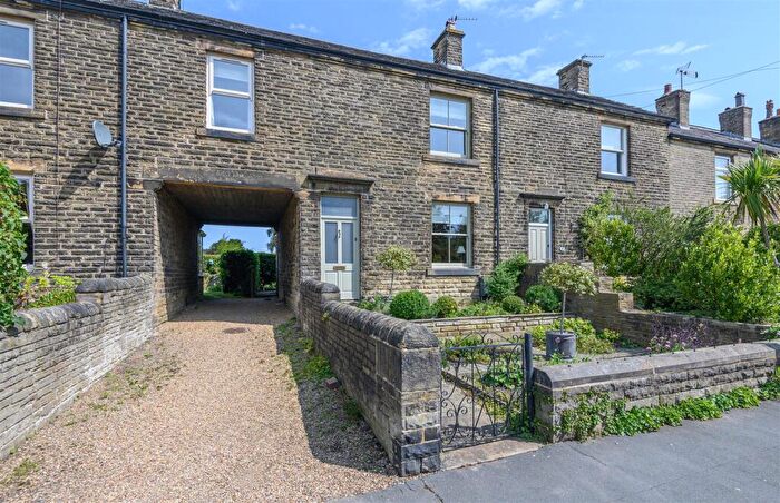 4 Bedroom Terraced House For Sale In Daisy Bank, Norwood Green, Halifax, HX3