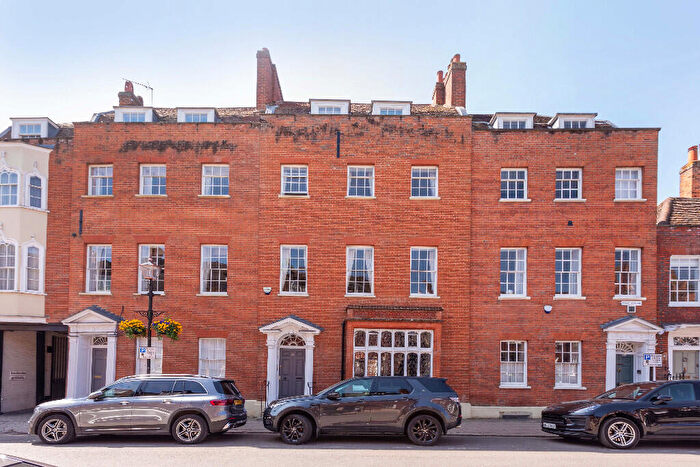 4 Bedroom Town House For Sale In Park Street, Windsor, Berkshire, SL4