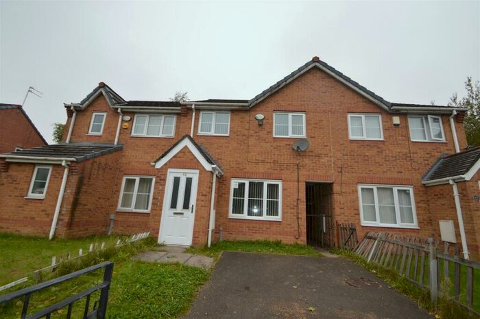 3 Bedroom House To Rent In Everside Drive, Cheetwood, Manchester, M8