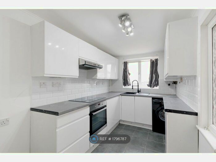 2 Bedroom Terraced House To Rent In Barham Road, Dartford, DA1