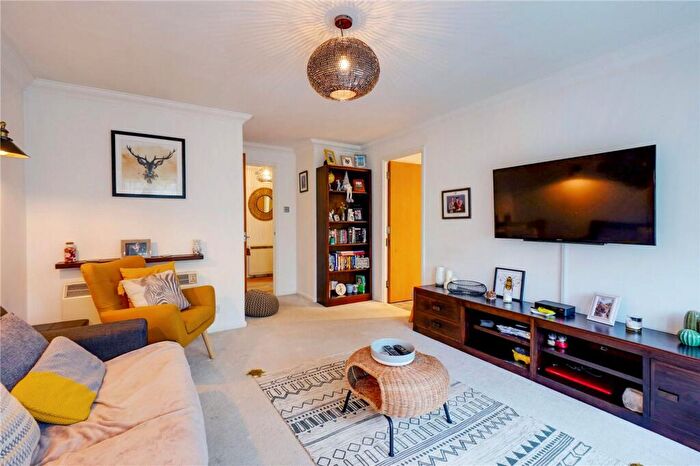 2 Bedroom Apartment To Rent In River Bank Close, Maidstone, ME15