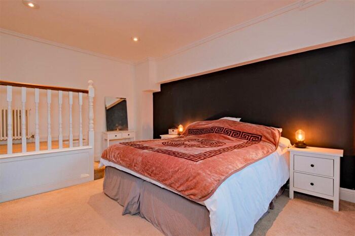 2 Bedroom Apartment To Rent In Dalzell House, Motherwell, ML1